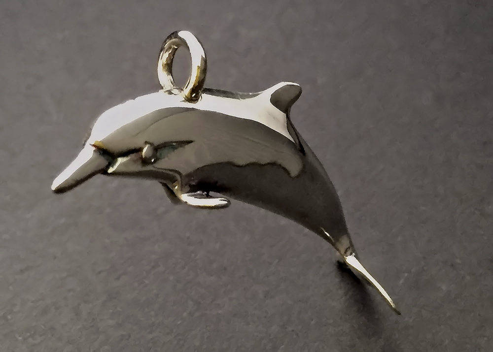 LARGE LEAF PENDANT