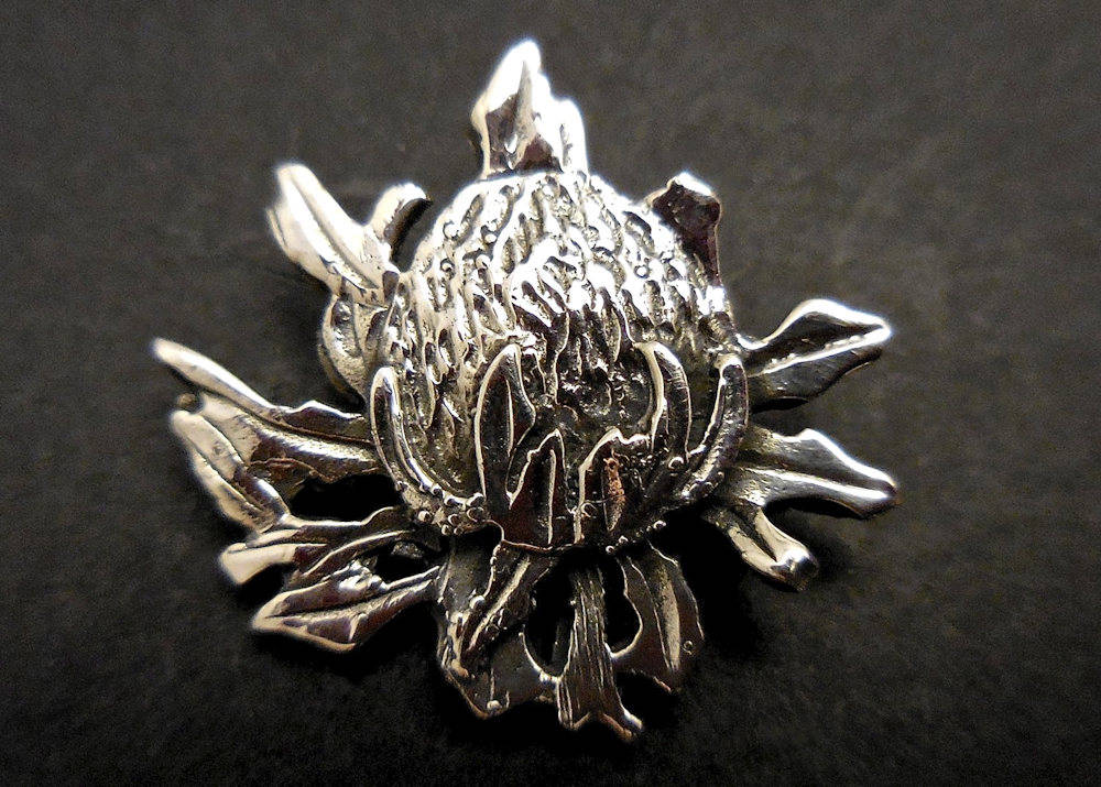 WARATAH PIN
